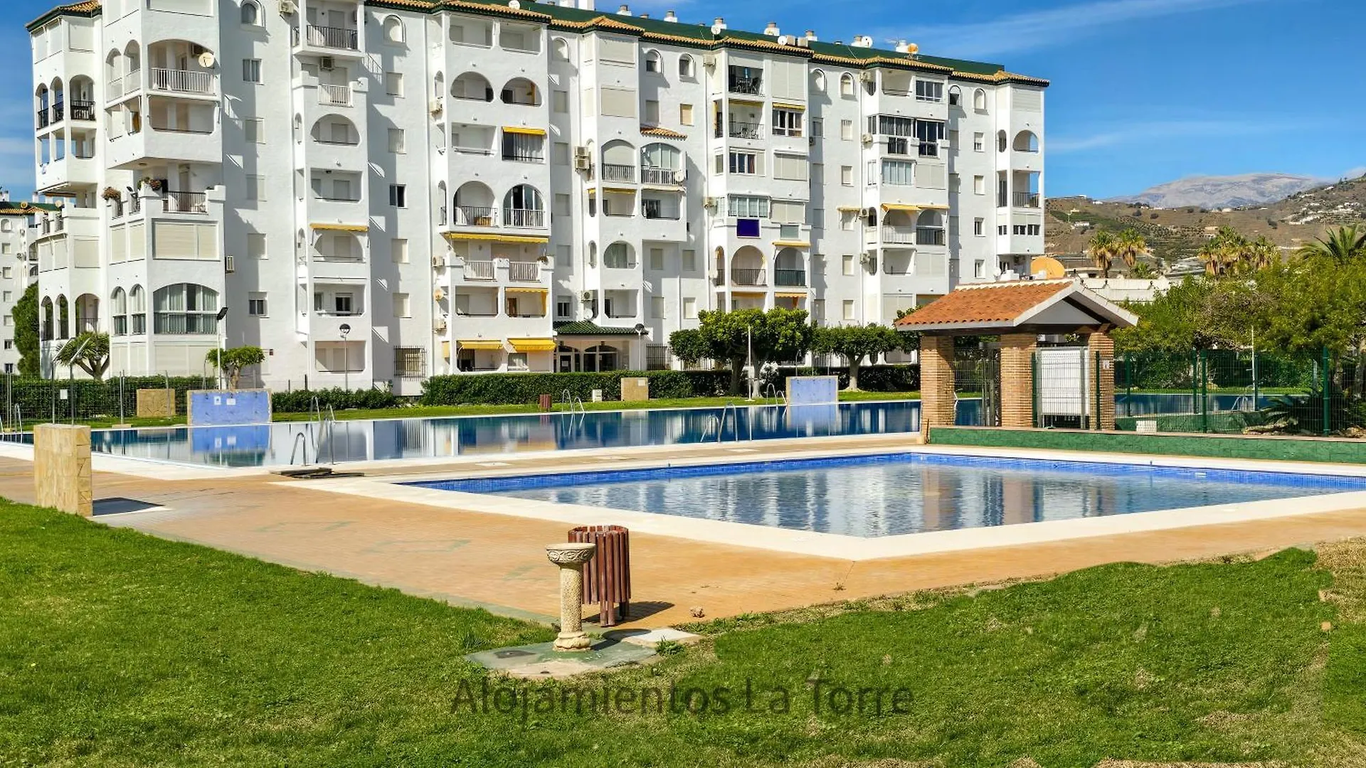 Laguna Beach Pool - Alojamientos La Torre Torrox 0*,  Spain
