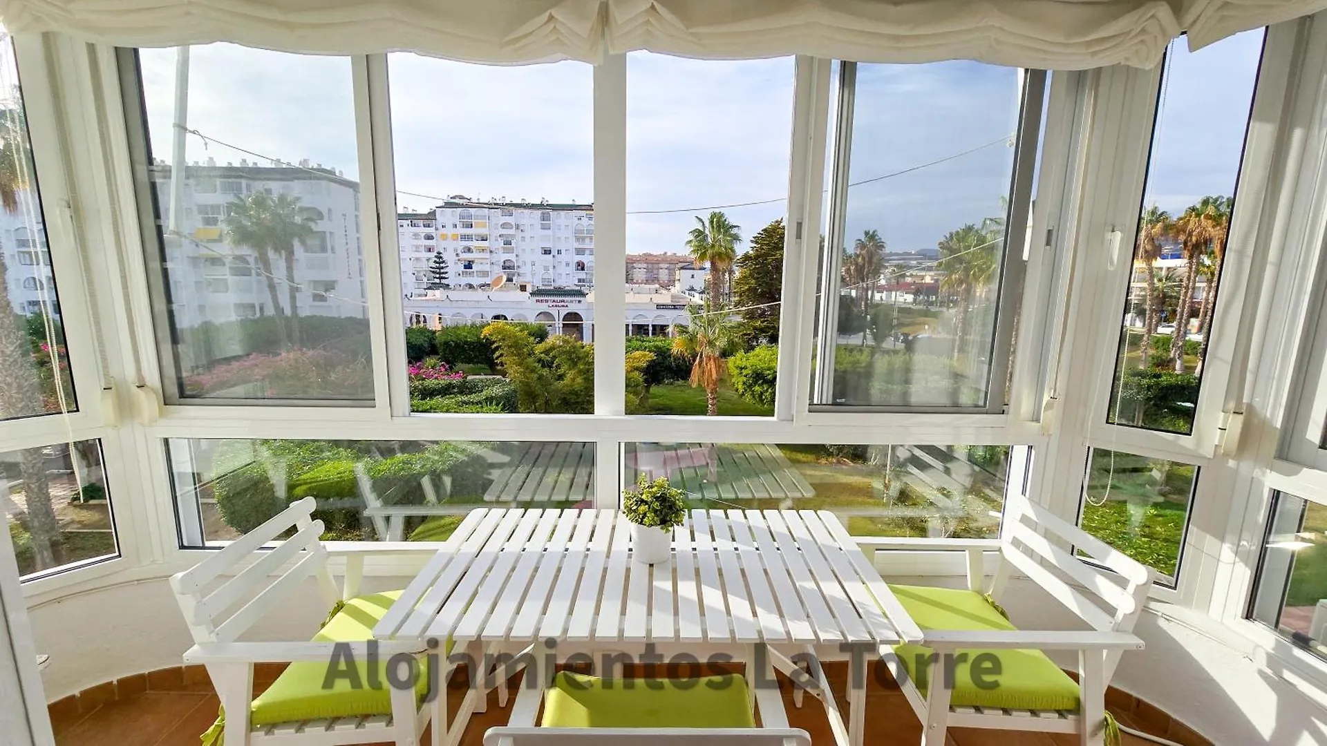 Laguna Beach Pool - Alojamientos La Torre Torrox Apartment